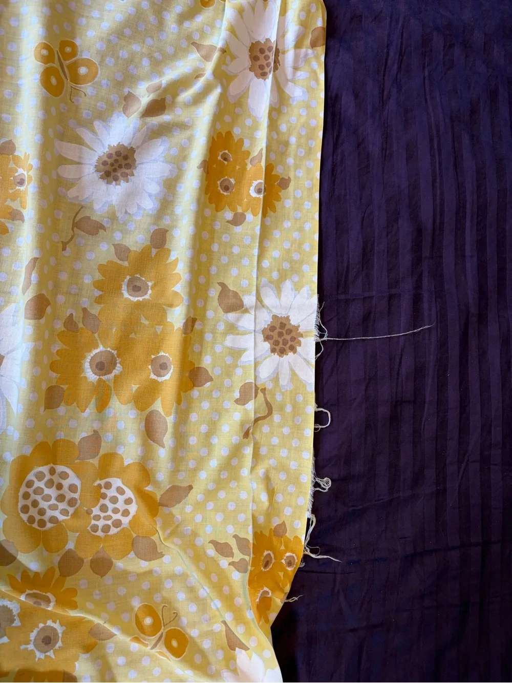 Vintage 1970s Pequot Twin Flat Sheet Yellow Floral Daisy Polka Dot 72x104